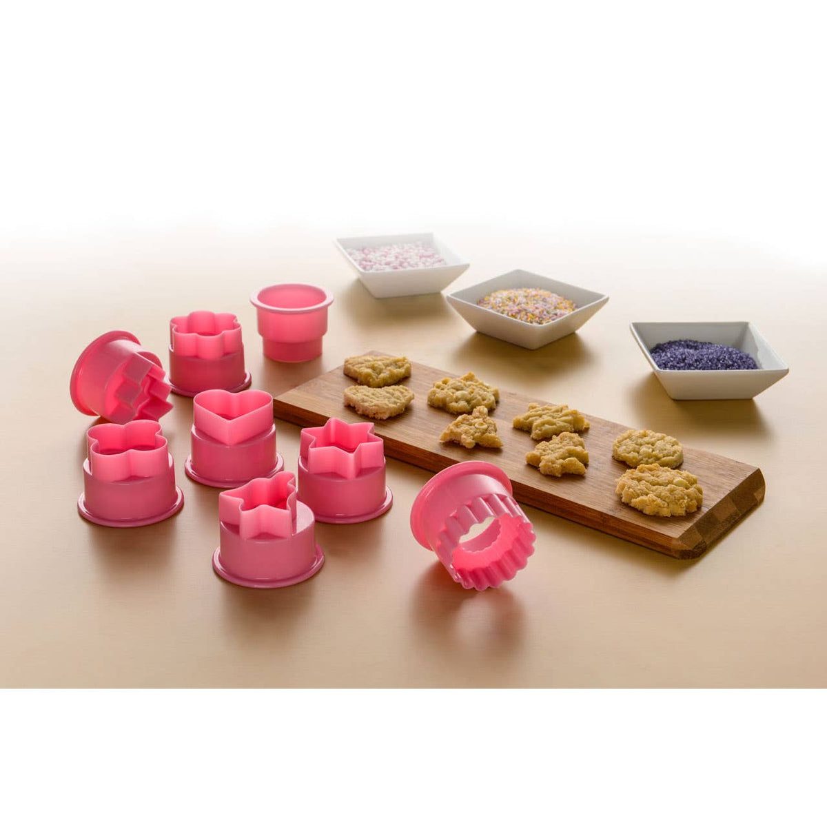 Sucre 8 Piece Pink Assorted Cutter Set