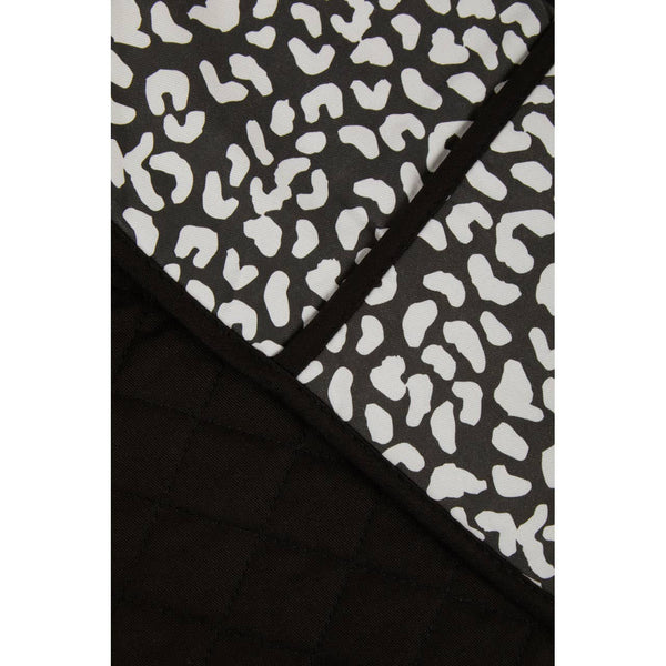 London Leo Black and White Double Oven Glove