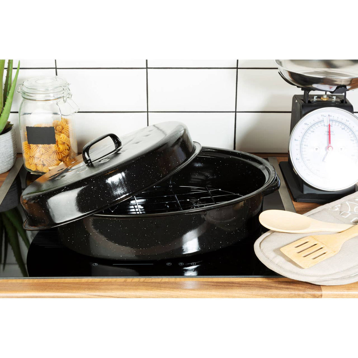 Carvara 42cm Black Enamel Self Basting Roaster with Rack
