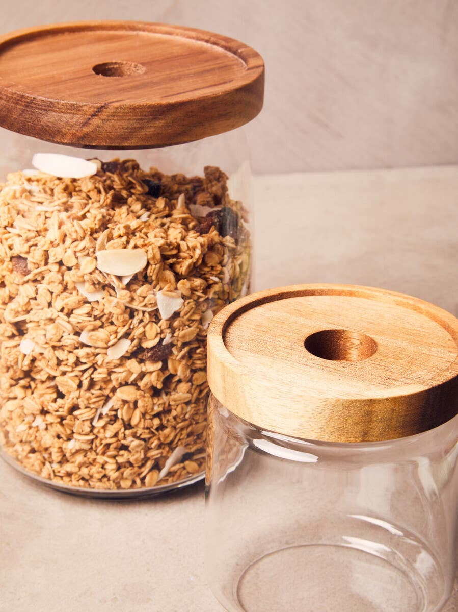 Tromso Round Glass Storage Jar with Acacia Lid 1260 ml