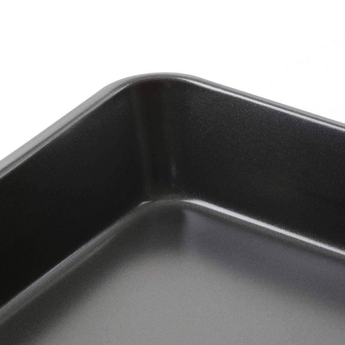 Mari Set of Three Roasting Trays with Wire Racks