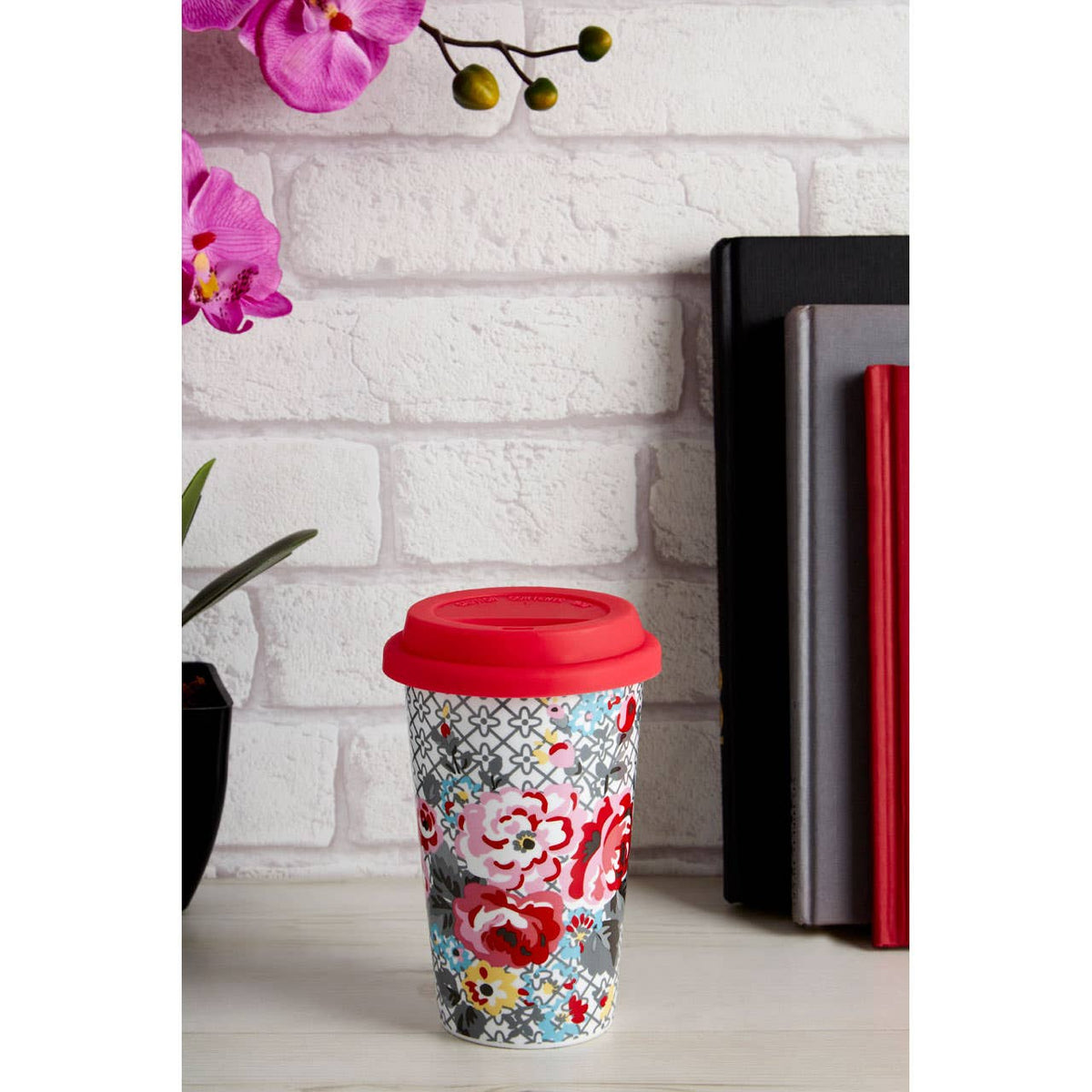 Taza Floral Ceramic Reusable Mug with Silicone Lid