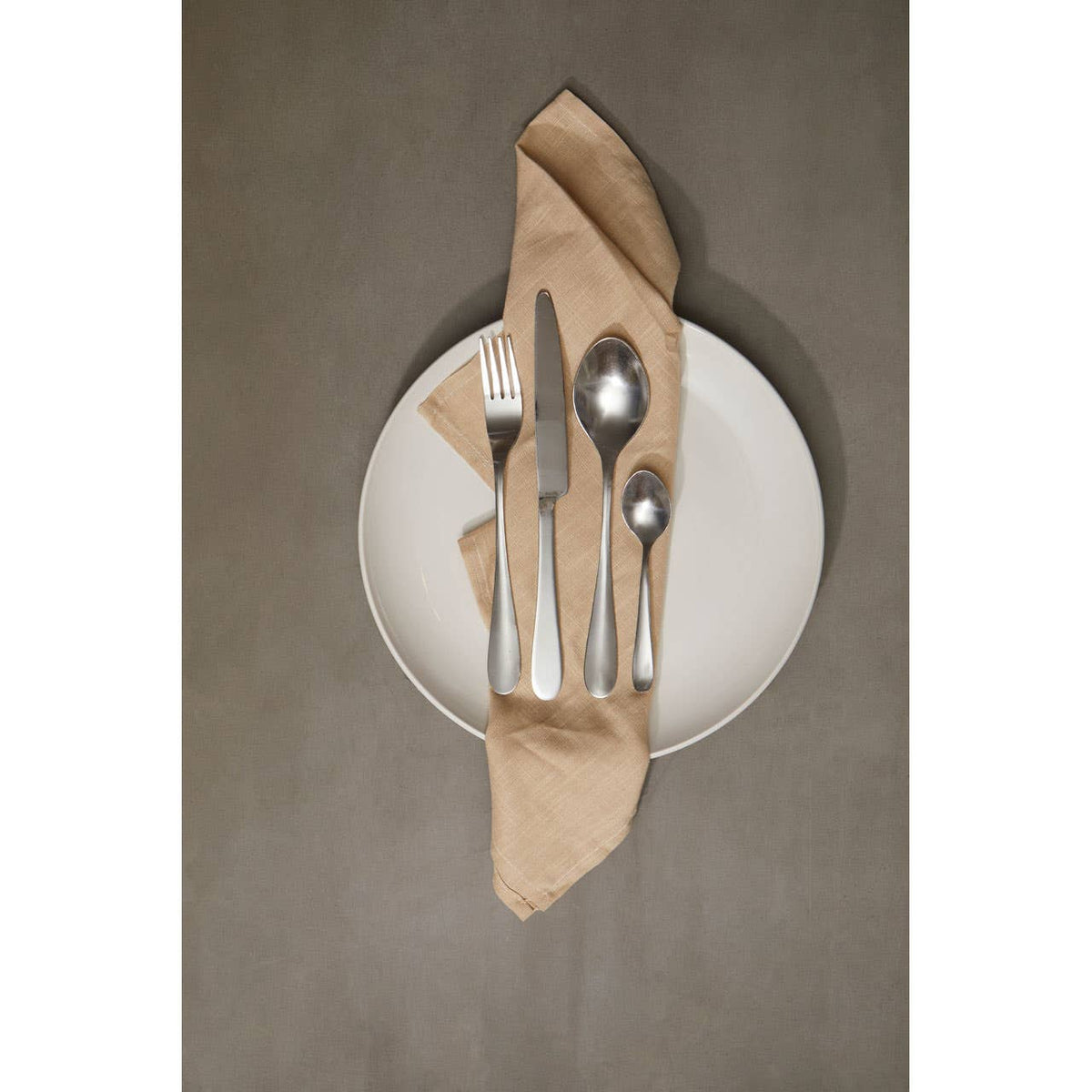 Gracy 16 Piece Cutlery Set