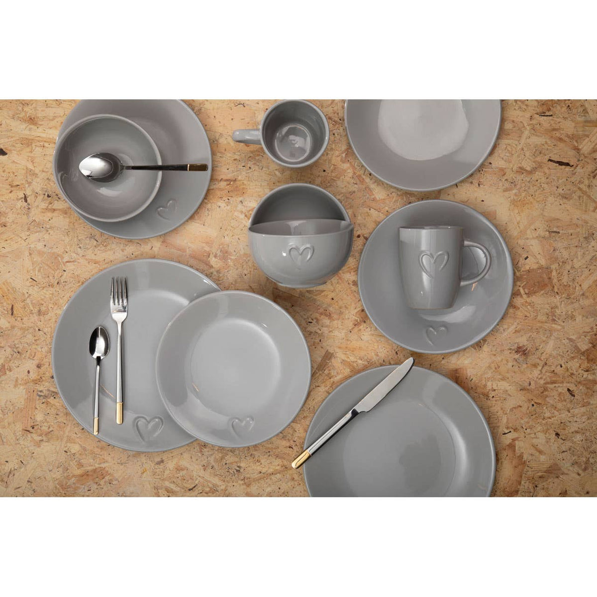 Avie 16 Piece Gold And Silver Finish Cutlery Set