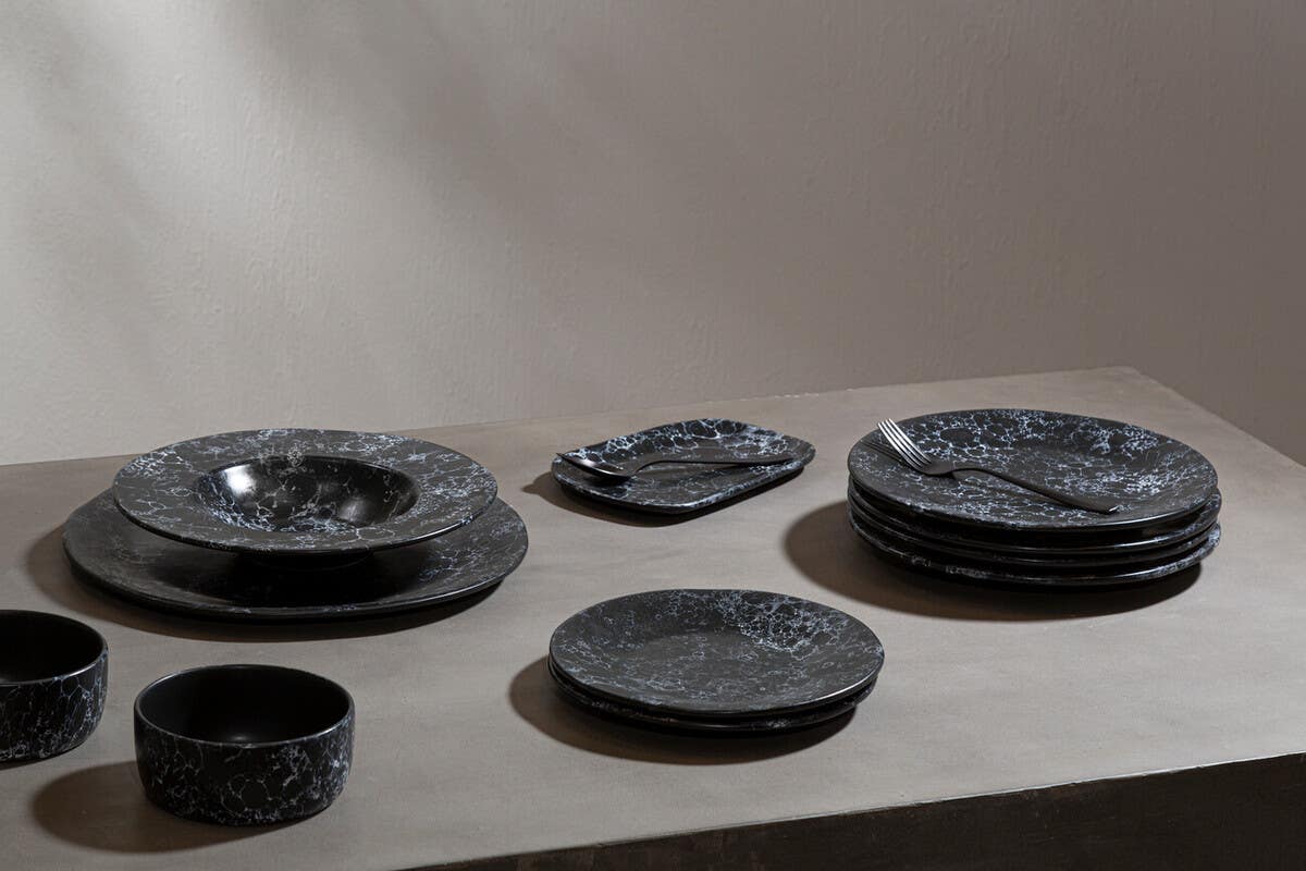 Hygge Black Marble Effect Pizza Plate