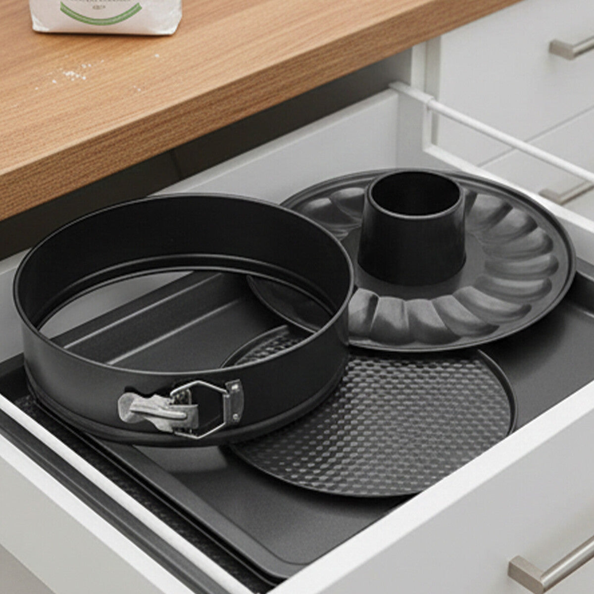 Mari Non Stick Round Cake Pan Set