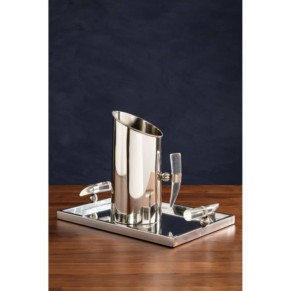 Herne Stainless Steel Pitcher with Acrylic Horn Handle