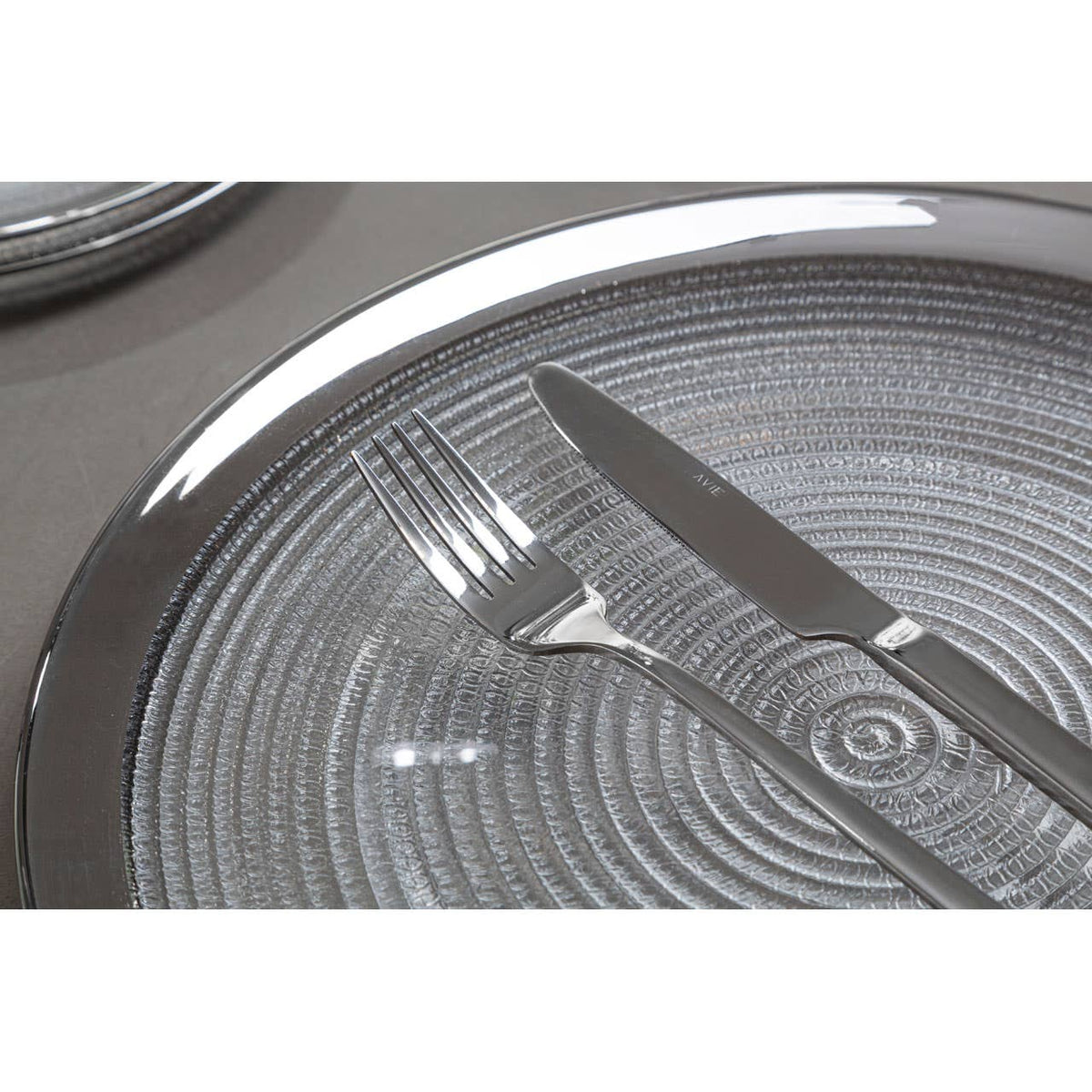 Ida Embossed Glass Side Plate With Silver Rim