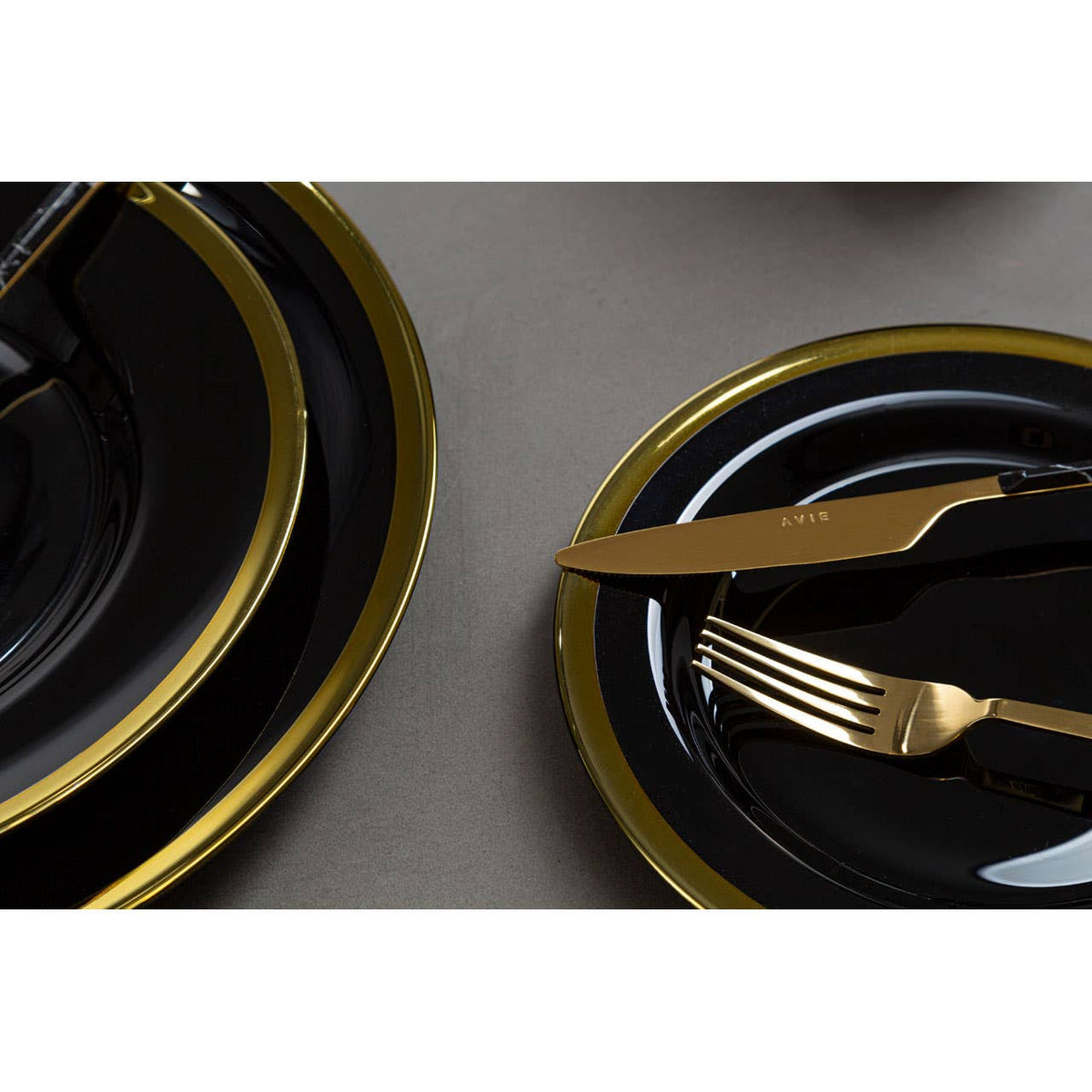 Ida Black Glass Charger Plate with Gold Rim