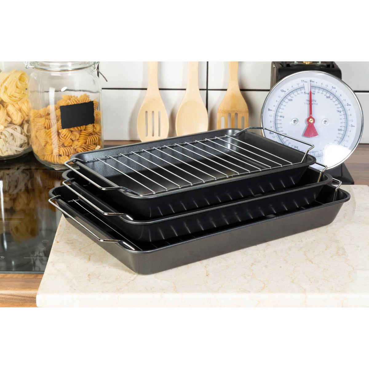Mari Set of Three Roasting Trays with Wire Racks