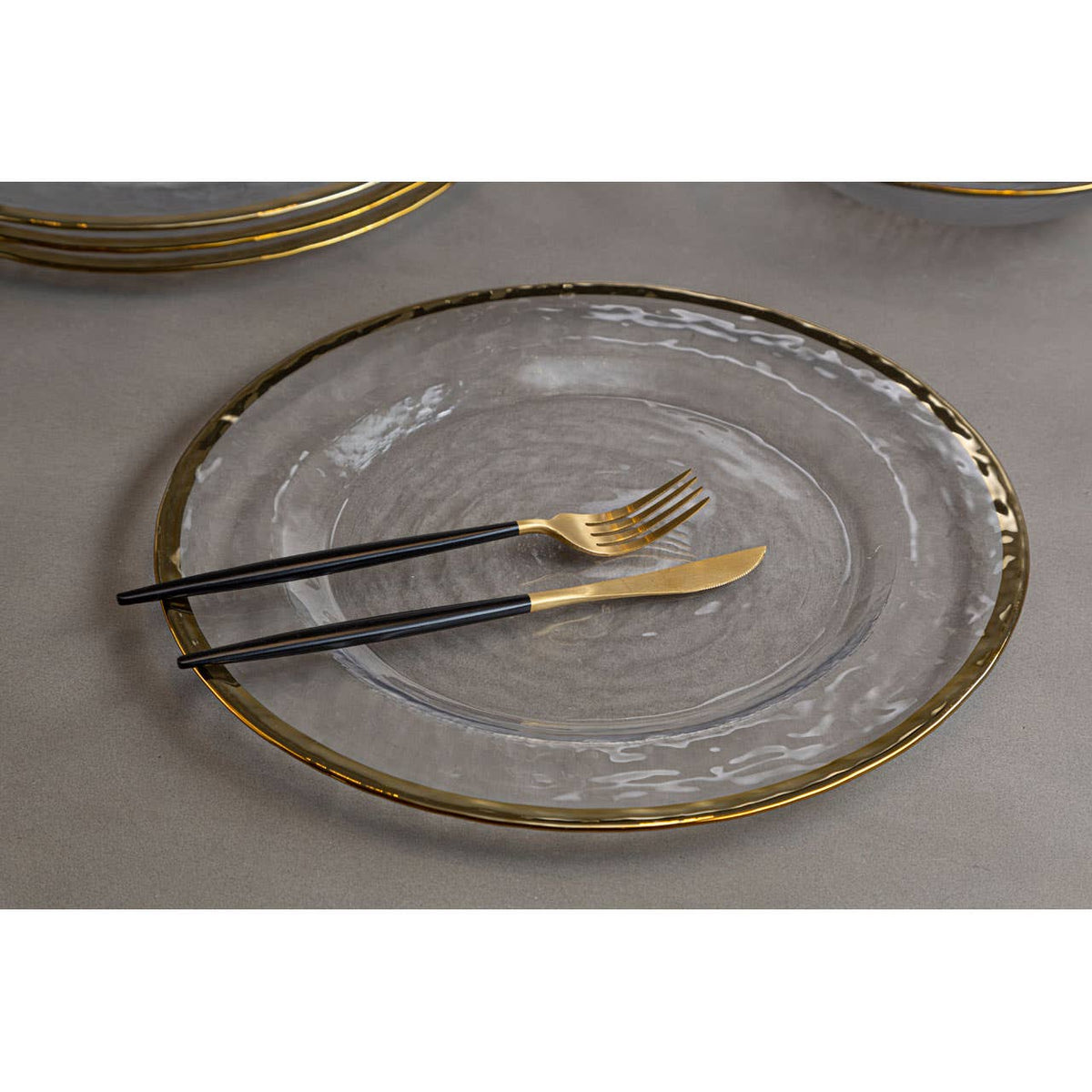 Ida Glass Charger Plate With Gold Rim