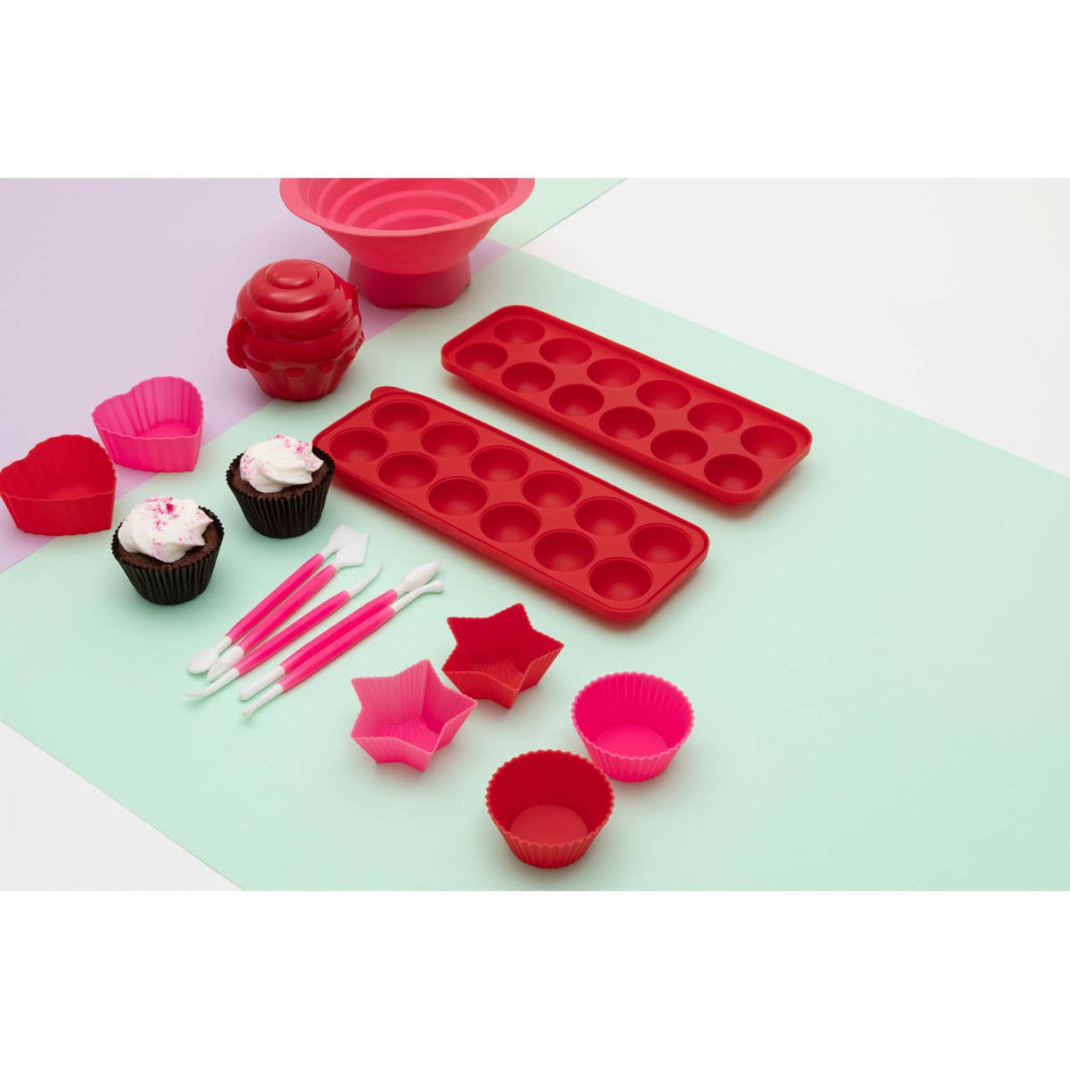 Diva Red PP Cupcake Keeper