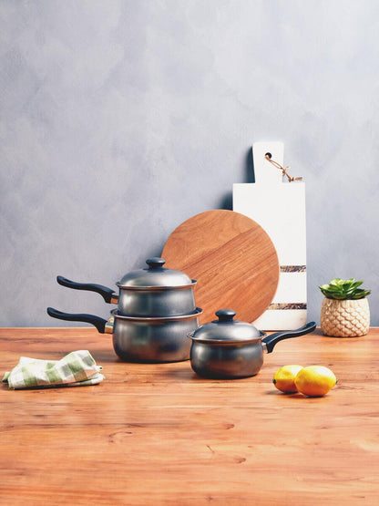 Viggo 3 Piece Silver Saucepan Set with Lids