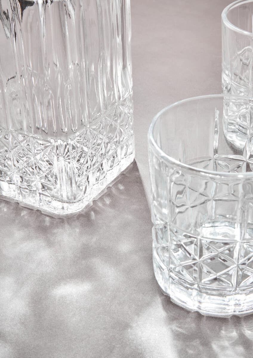 Dayla Diamond Pattern Decanter With Four Glasses