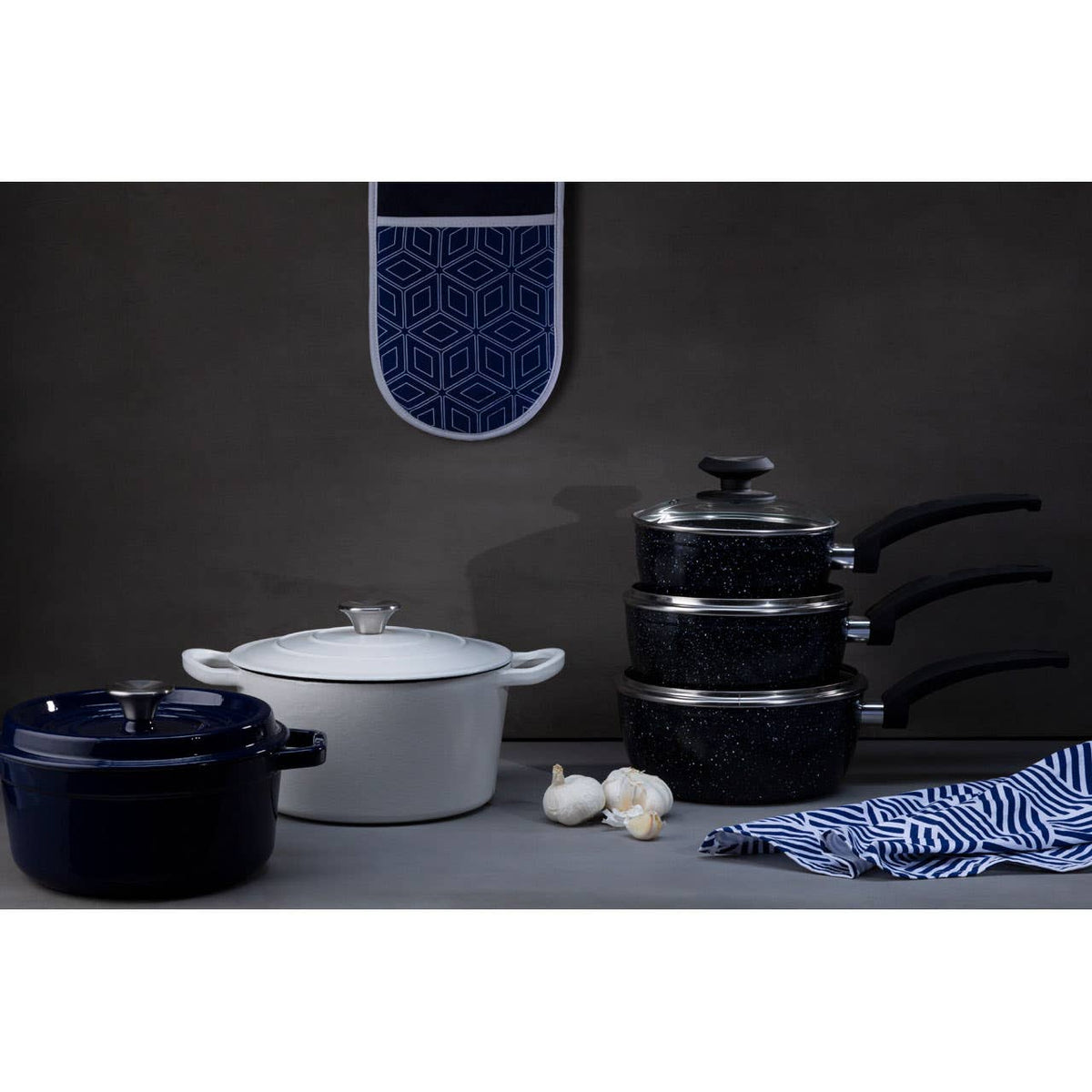 Hygge Medium Cast Iron Casserole Dish