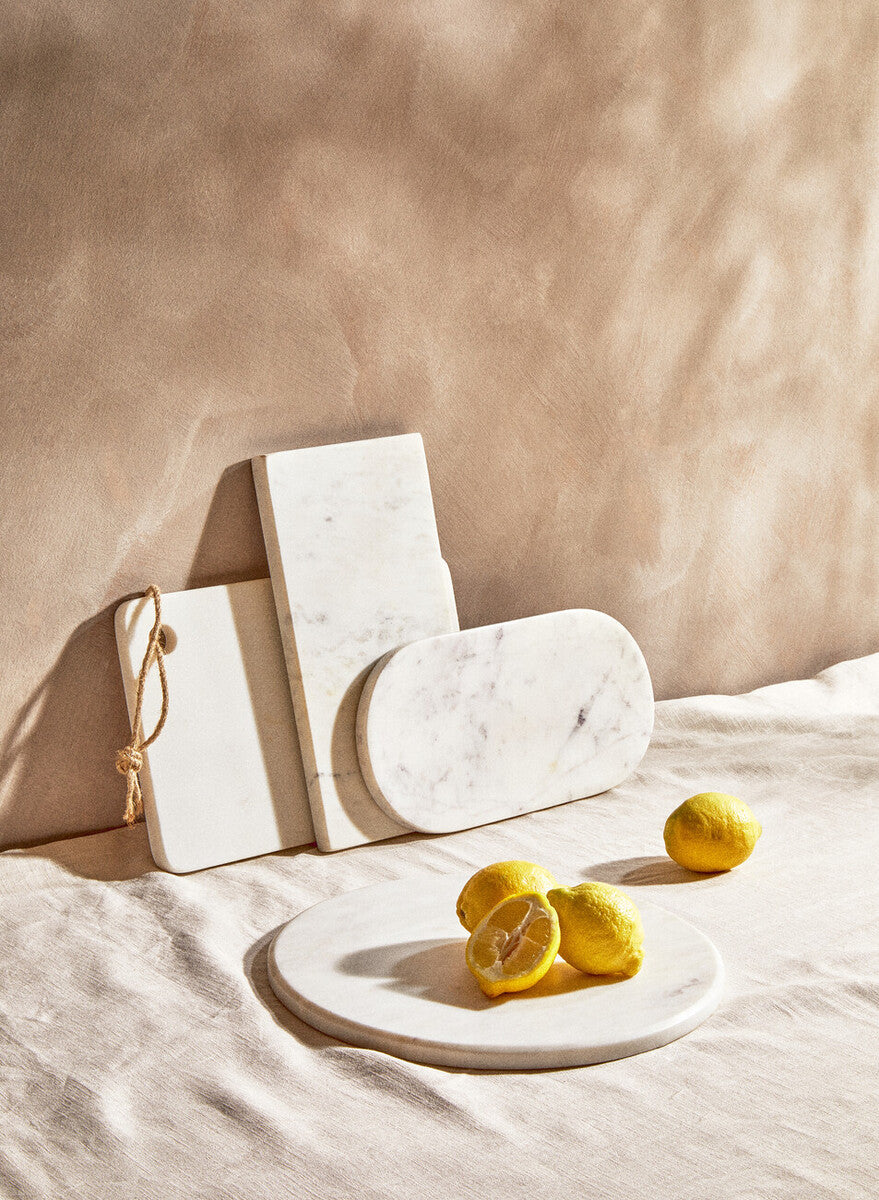 Kindia White Marble Chopping and Serving Board with Hanging Loop