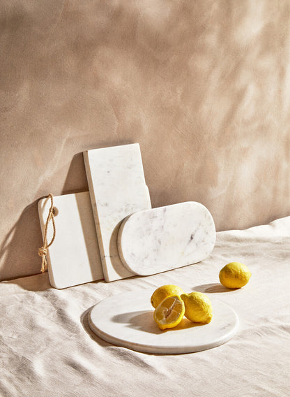 Kindia White Marble Chopping and Serving Board with Hanging Loop