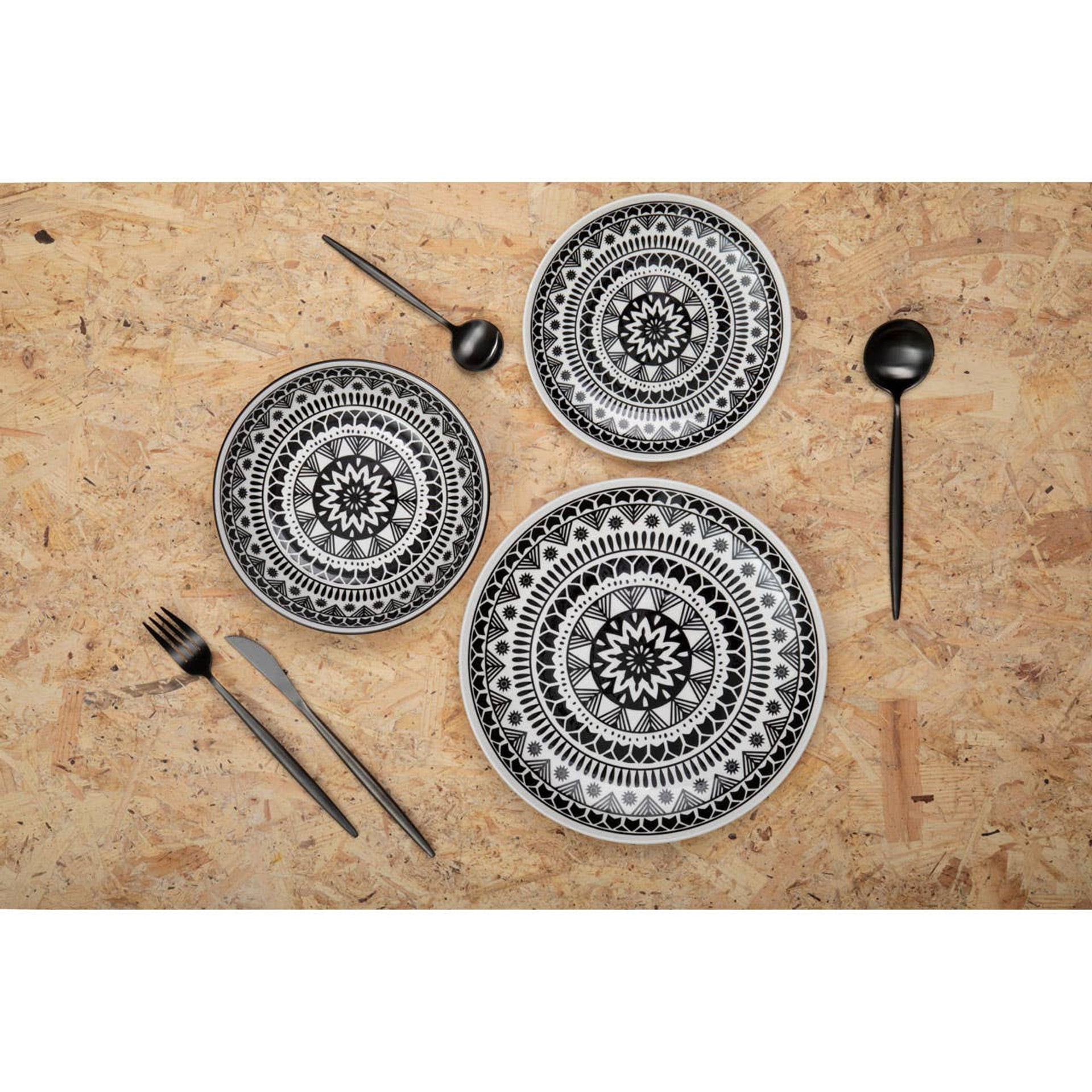 Cook Nook Modern Retro 16 Piece Matte Black Cutlery Set