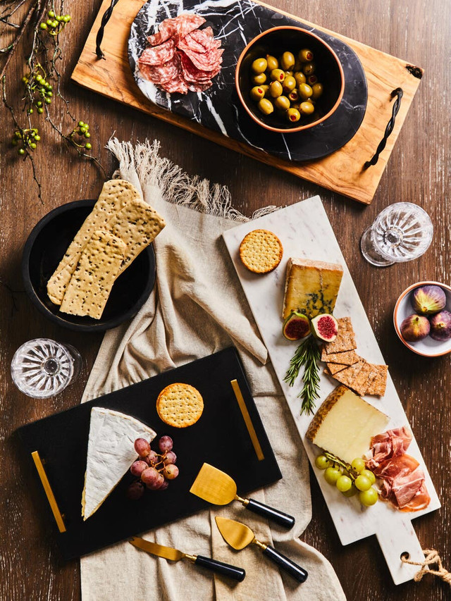 Cook Nook Marina Black and Gold Cheese Board and Knife Set