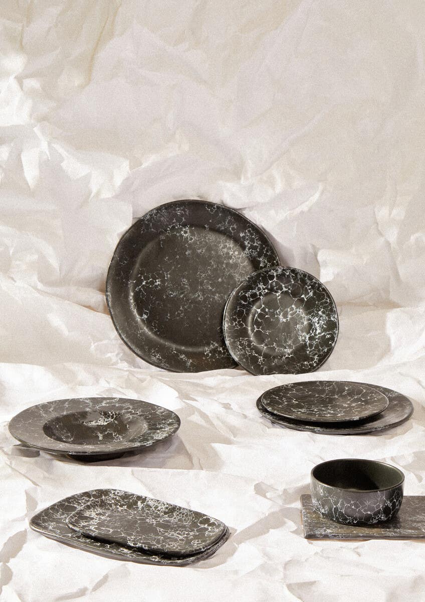 Hygge Black Marble Effect Pizza Plate