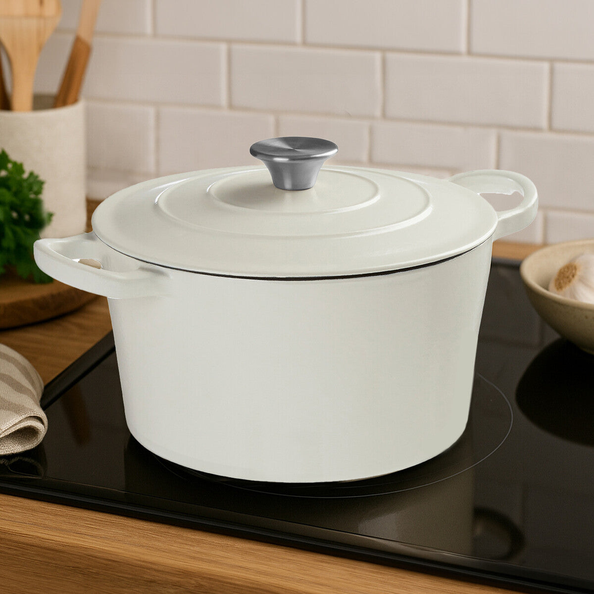 Hygge Medium Cast Iron Casserole Dish
