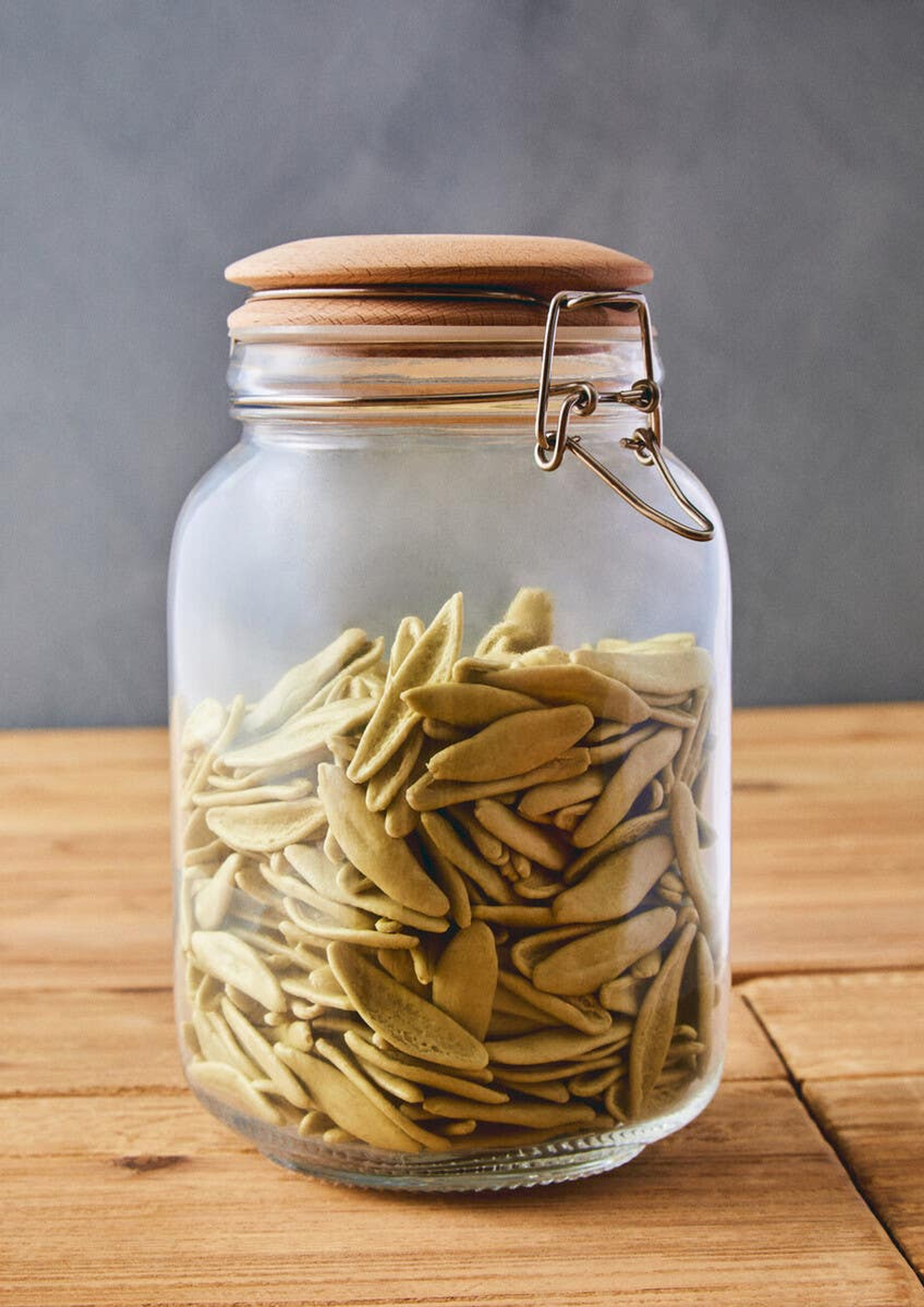 Cook Nook Luca Square 1550ml Glass Jar With Wooden Lid