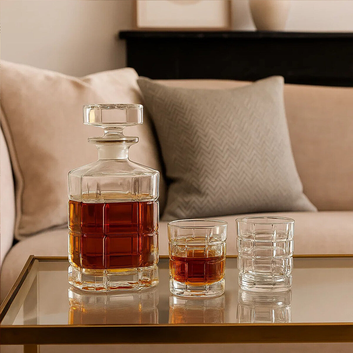 Auclair Decanter With Two Tumblers