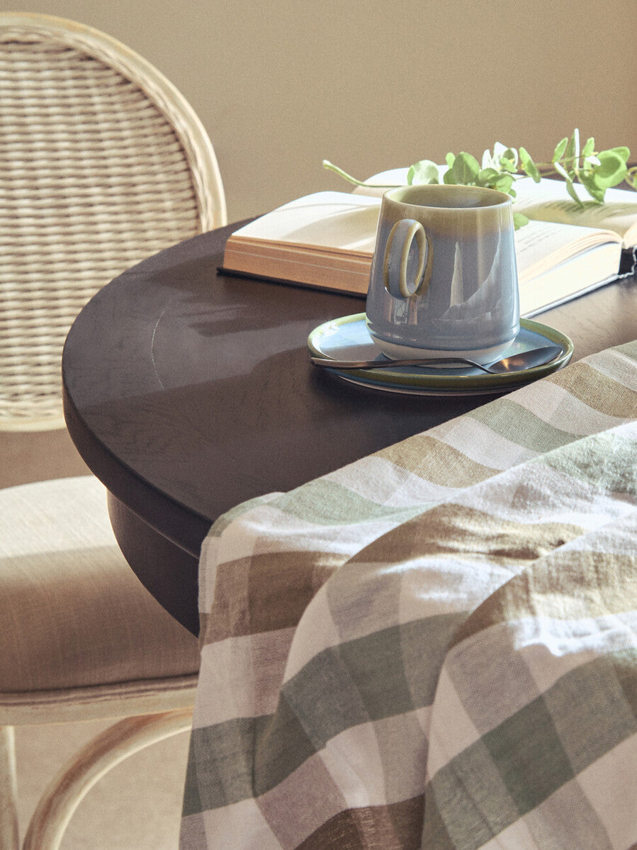 Thread and Loom Check Design Tablecloth