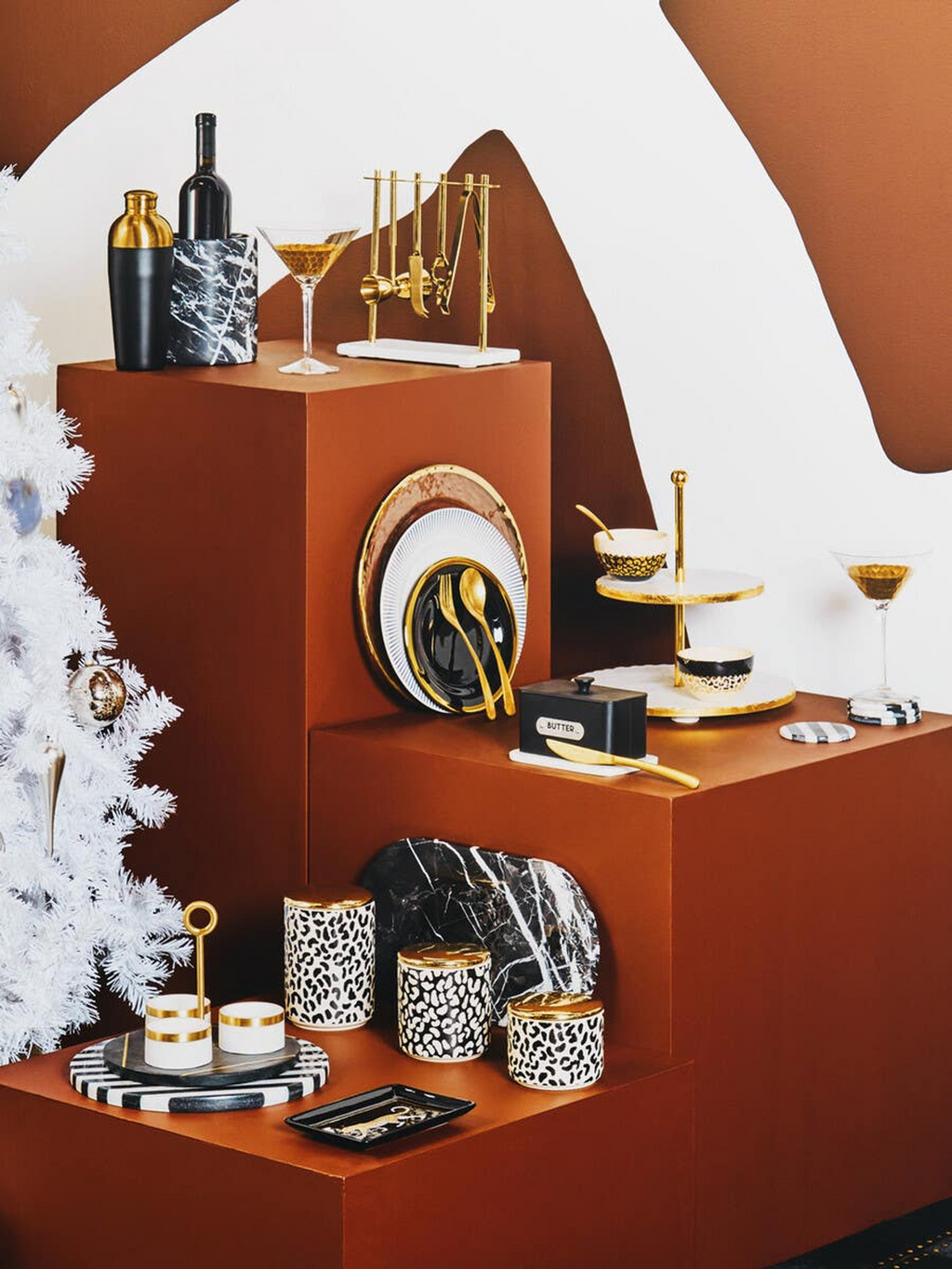 Cook Nook Omari Condiment Set With Black Slate Tray