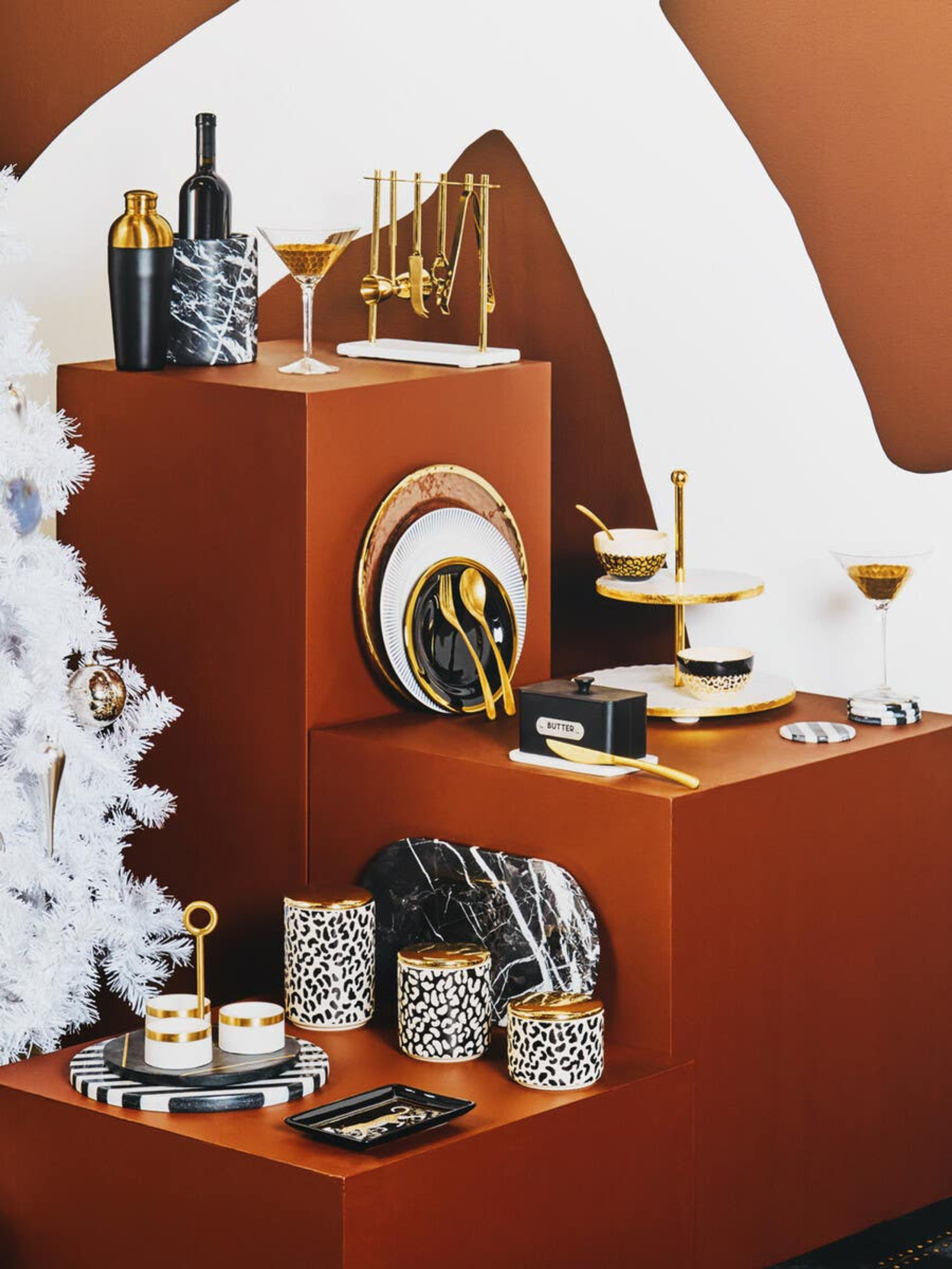 Cook Nook Omari Condiment Set With Black Slate Tray